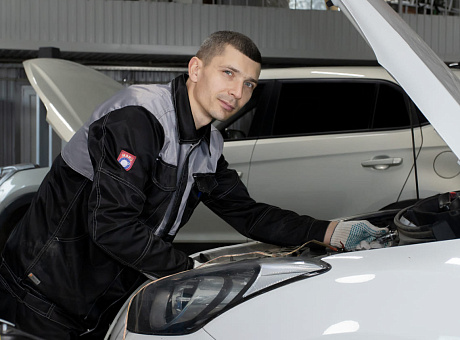 Проверка уровня и состояния технических жидкостей